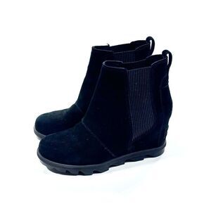Sorel black suede Joan of arctic wedge bootie 6